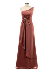 Une Epaule Mousseline Robe avec Jupe Cascade terracotta