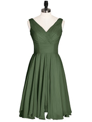 Robe Courte Mousseline avec Col en V Olive Verte