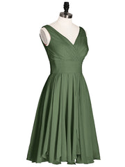 Robe Courte Mousseline avec Col en V Olive Verte