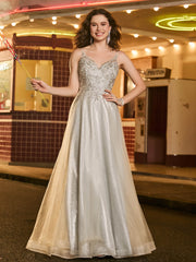 Robe de bal en tulle pailleté ligne A avec perles Champagne