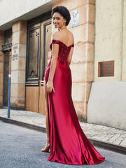 Robe de Soirée en Satin Extensible à Hors de l'Épaule avec Traîne Balayage Bordeaux Grande Taille