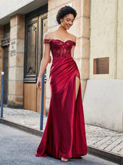Robe de Soirée en Satin Extensible à Hors de l'Épaule avec Traîne Balayage Bordeaux