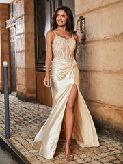 Robe de Soirée Fourreau à Col en V en Satin avec Traîne Balayage Champagne Grande Taille