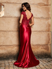 Robe de Soirée Sirène à Col en V en Satin avec Traîne Balayage Bordeaux