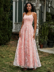 Robe de Bal Florale Appliquée à Bretelles Spaghetti et Lacet Lilas Grande Taille