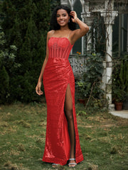 Robe Fourreau en Paillettes avec Déco Strass et Fente Rouge