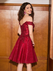 Robe en tulle à corset appliqué et épaules dénudées Bordeaux