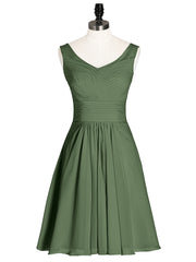 Col en V Mousseline Robes Demoiselle d'honneure Courtes Olive Verte Grande Taille