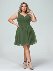 Col en V Mousseline Robes Demoiselle d'honneure Courtes Olive Verte Grande Taille
